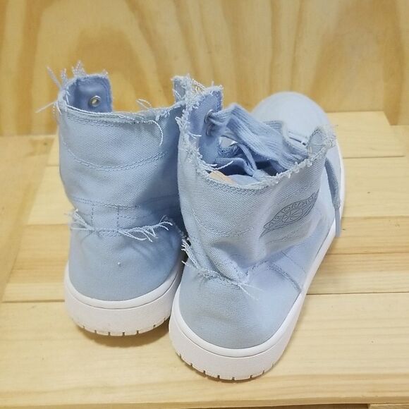 Nike Men’s Jordan 1 Retro High Lt. Blue Sneakers UNC Mens Size 9 1/2, Wmn's 11 - Picture 5 of 9